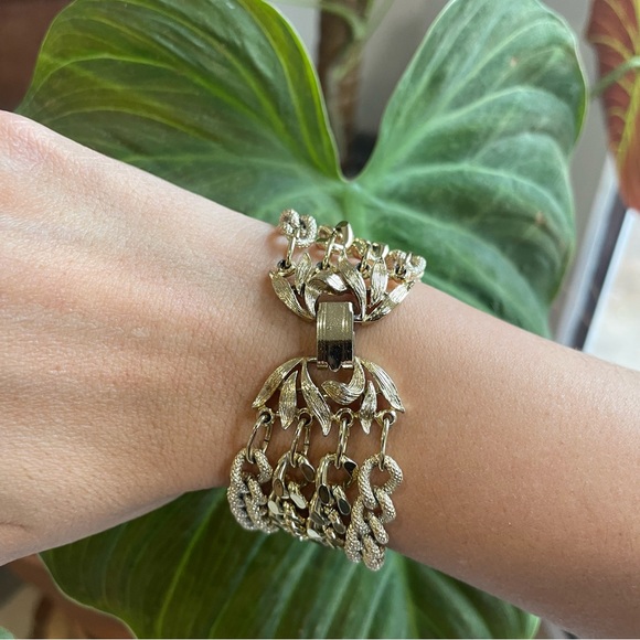 LISNER Gold Multi Chains Bracelet - Picture 7 of 10